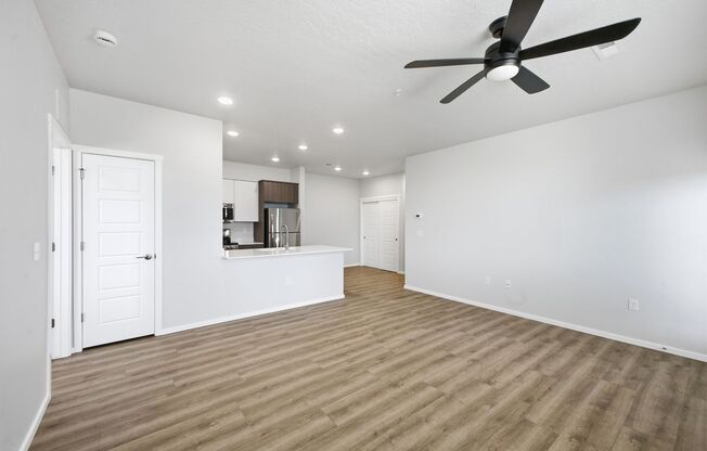 2 beds, 2 baths, 987 sqft, $1,532, Unit B307