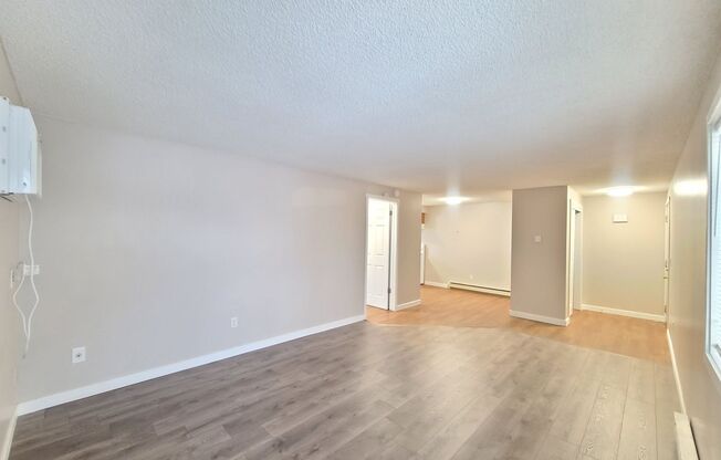 1 bed, 1 bath, $995, Unit 210