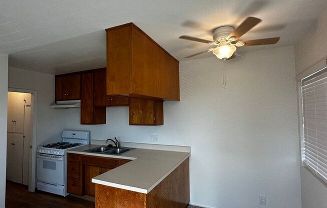 1 bed, 1 bath, $2,200, Unit 1159 E Meta St Apt #5