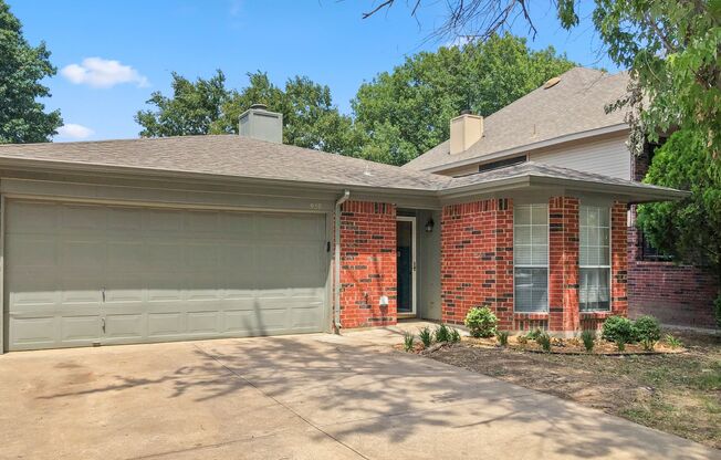 3 Bed 2 Bath Home in Arlington TX
