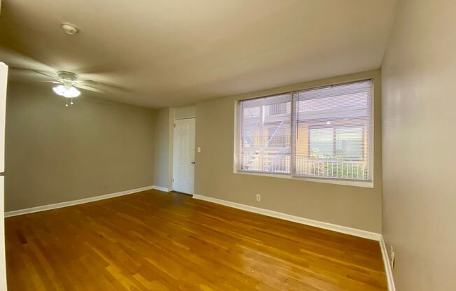 1 bed, 1 bath, 550 sqft, $1,295, Unit 963-302