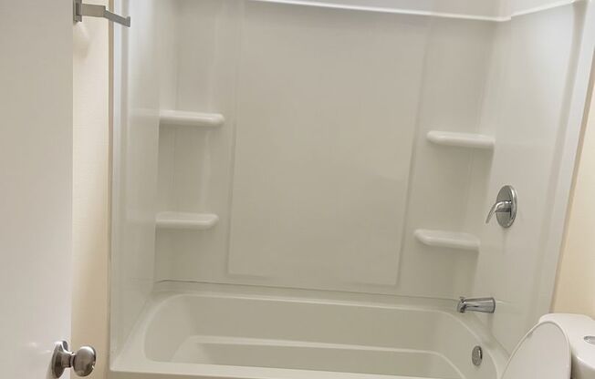 1 bed, 1 bath, 380 sqft, $1,650, Unit 1/2a