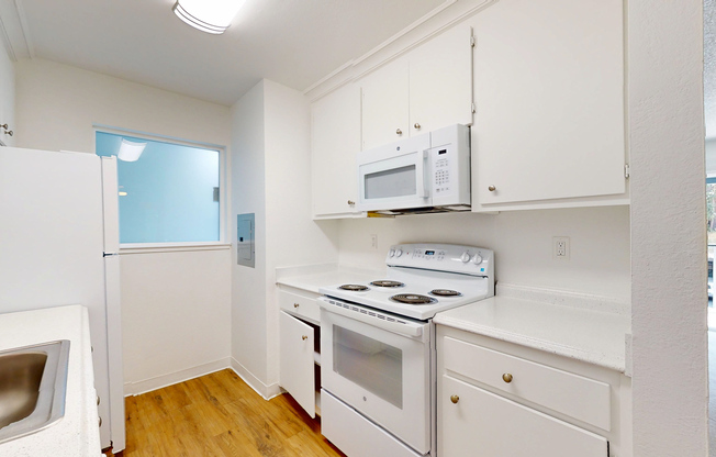 475 IGNACIO BLVD