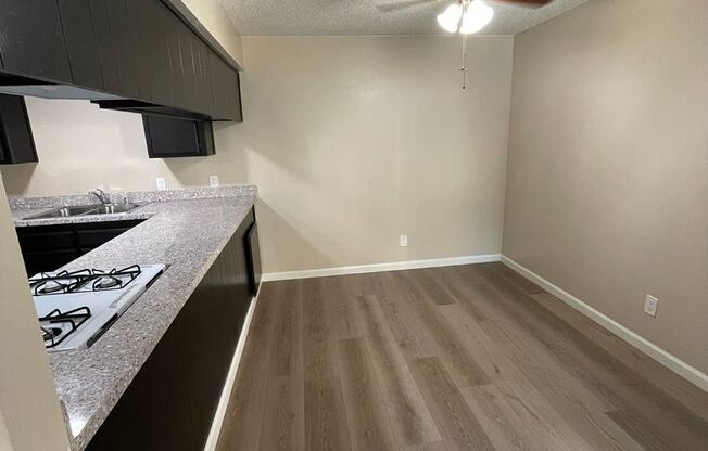 2 beds, 2 baths, 957 sqft, $1,690, Unit 088