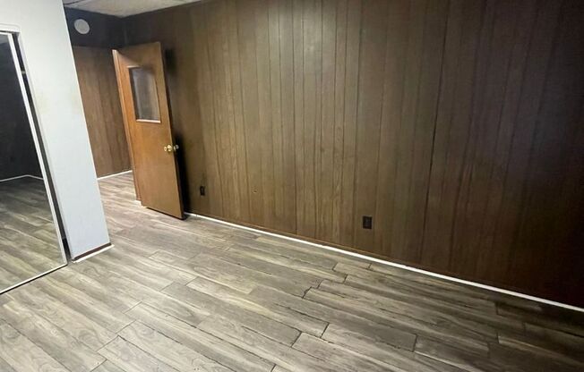 1 bed, 1 bath, 325 sqft, $995, Unit UNIT 1 *