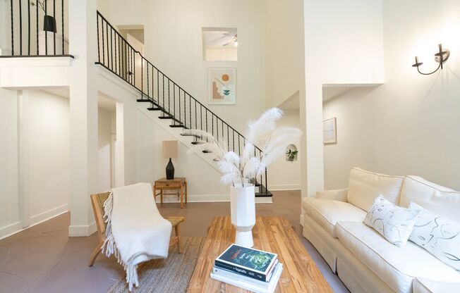 1 bed, 1 bath, 750 sqft, $2,538, Unit 03