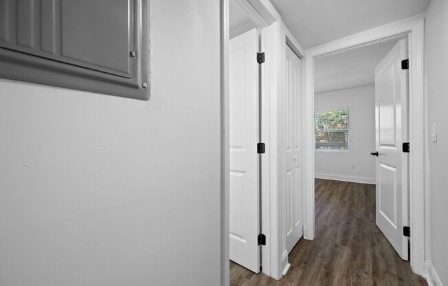 2 beds, 1.5 baths, 850 sqft, $1,695, Unit E109