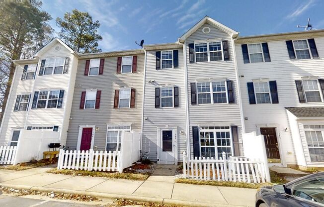 Townhome | Hard Surface Floors Through-Out The Home | Washer/ Dryer Included |Assigned Parking | Community Pool