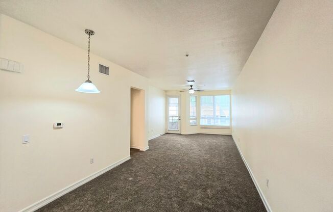 Beautiful 2 Bedroom 2 Bathroom Unit in Downtown San Diego!!