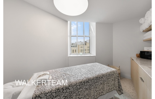 1 bed, 1 bath, 700 sqft, $5,995, Unit 709