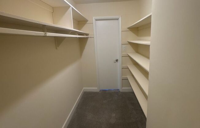 1 bed, 1 bath, 800 sqft, $1,725, Unit 3355 #104