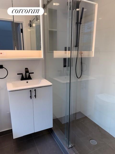 2 beds, 2 baths, 1,300 sqft, $8,000, Unit 3E