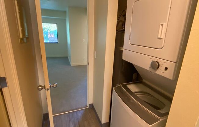 1 bed, 1 bath, 700 sqft, $1,548, Unit 0095