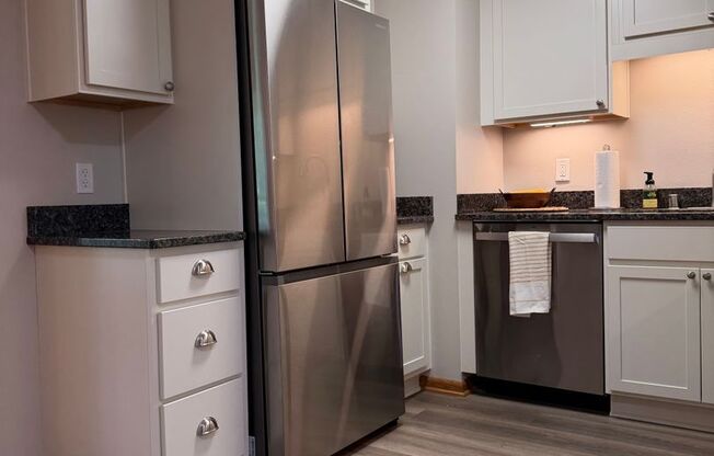 2 beds, 1 bath, 875 sqft, $1,700, Unit 34A