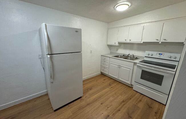 1 bed, 1 bath, 475 sqft, $1,050, Unit 7