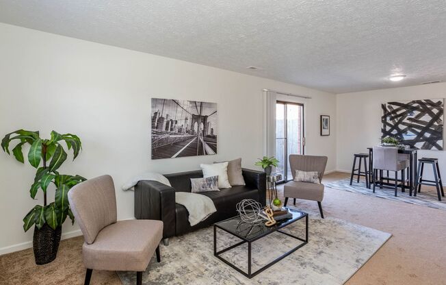 2 beds, 1 bath, 950 sqft, $1,400, Unit 1558 Metzler Drive