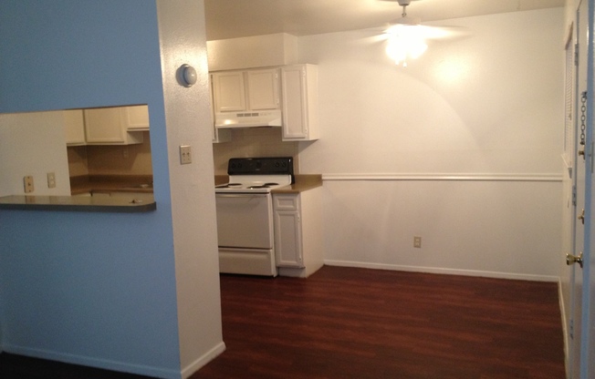 1 bed, 1 bath, 550 sqft, $735, Unit 1001