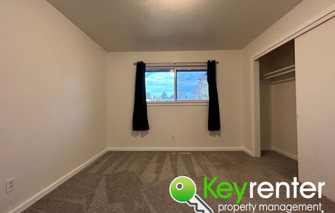 4 beds, 1 bath, $2,400