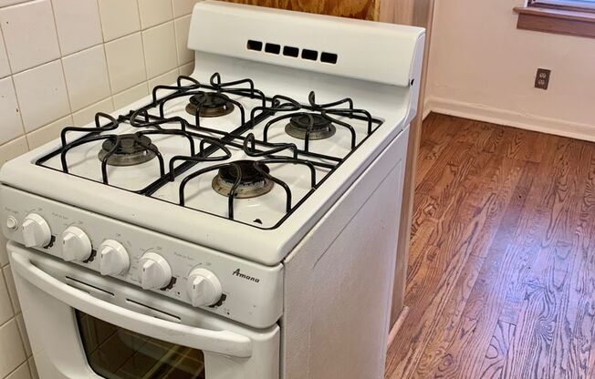 Studio, 1 bath, 300 sqft, $1,495, Unit 644-408