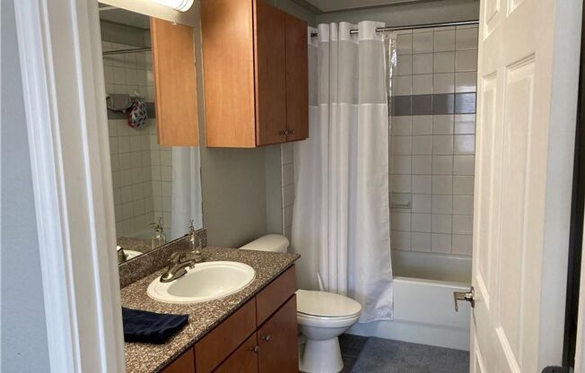 2 beds, 2 baths, $2,350, Unit # 304