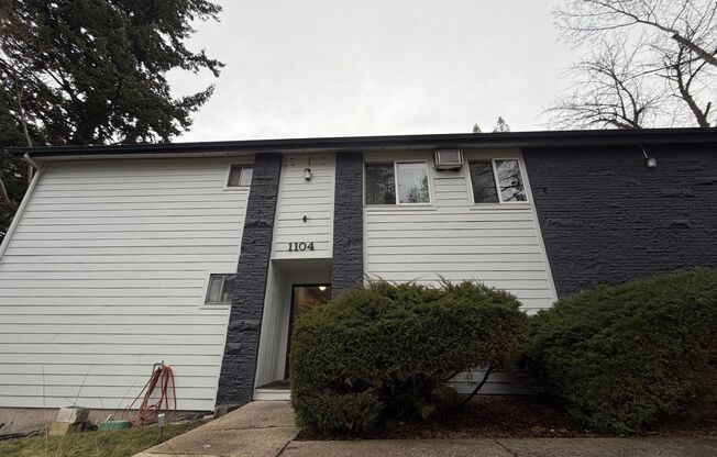 1104 West 7th Avenue Apartments