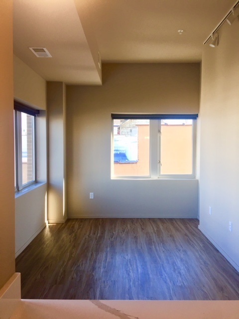 1 bed, 1 bath, 609 sqft, $1,165, Unit 405