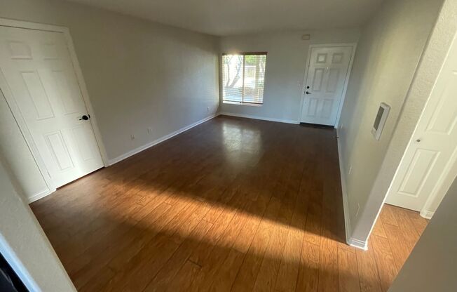 Condo in Oceanside, CA w/ Lots of Amenities. Large Backyard/Patio Area!! 1 garage and 1 carport space included in rent!!
