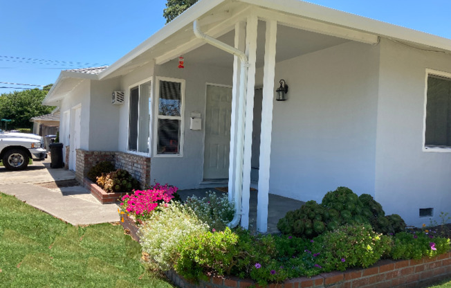 951 Princess Anne Dr