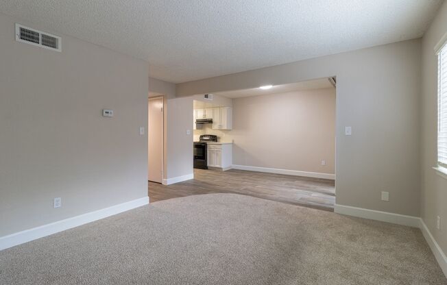 3 beds, 1.5 baths, 1,025 sqft, $2,275, Unit 490004