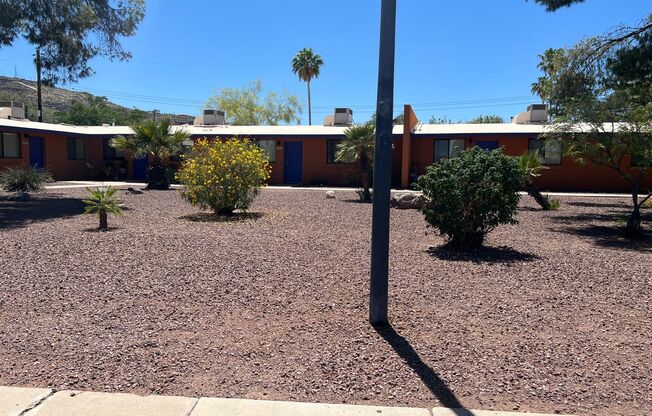 Charming West Side Condo Close to Downtown Tucson !