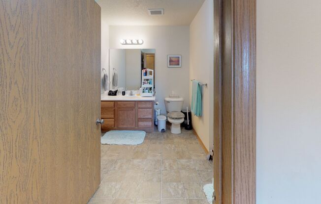 3801 Tiverton