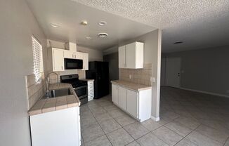 3 BEDROOM 2 BATH HOUSE COME SEE TODAY!!!!!!