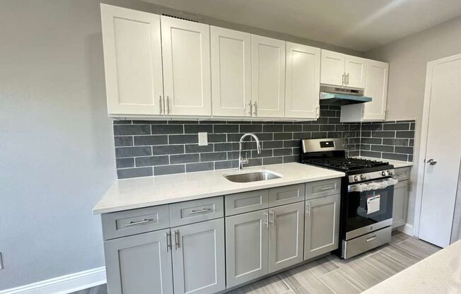 1 bed, 1 bath, 750 sqft, $1,750, Unit Apt 2L