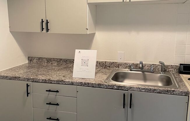 1 bed, 1 bath, $680, Unit 317