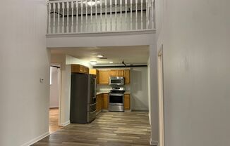 3 beds, 1 bath, $1,250, Unit 122 #10