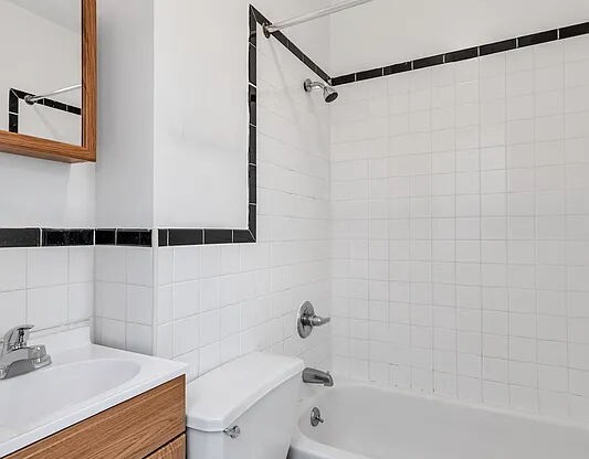 1 bed, 1 bath, $2,850, Unit 29B