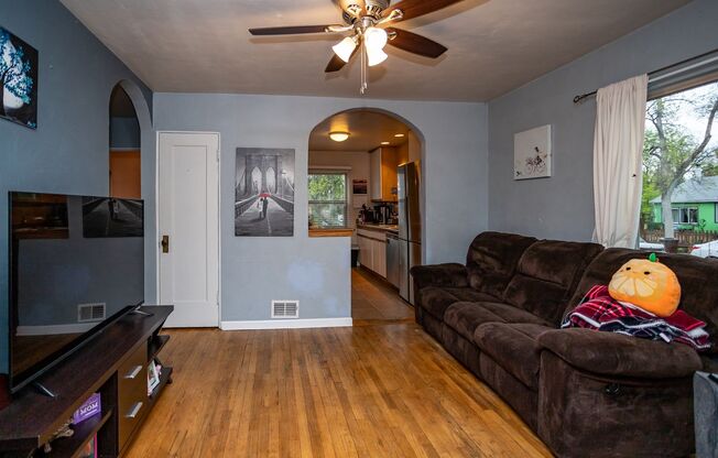 Adorable Ranch in Downtown Colorado Springs!