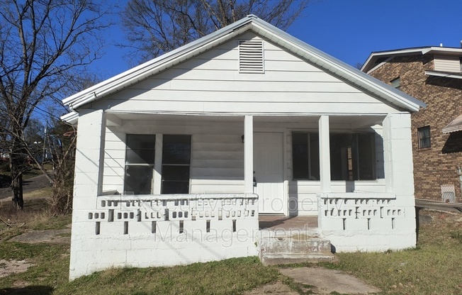 4344 N 44 AVE