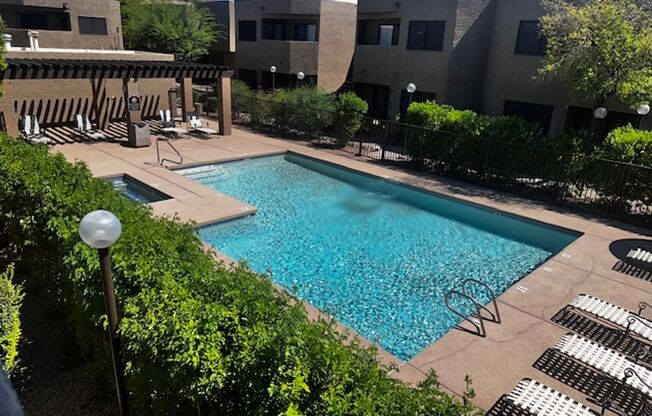 2 beds, 2 baths, 900 sqft, $1,375, Unit 250