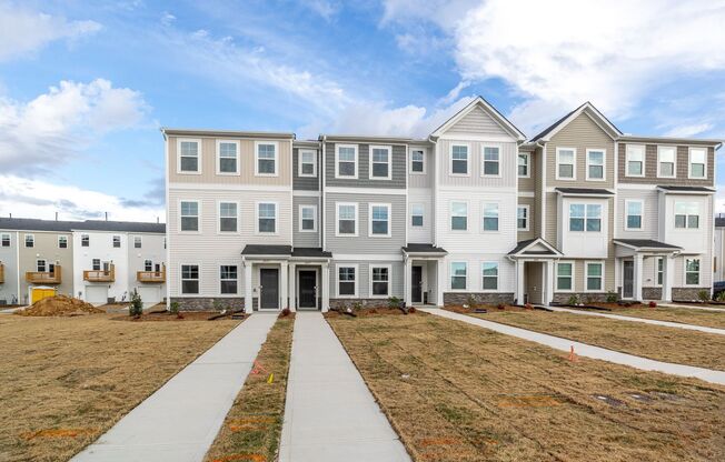 Stunning 3/3.5 Townhome in SE Raleigh