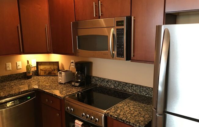 1 bed, 1 bath, 580 sqft, $2,200, Unit 403 -  Corp.