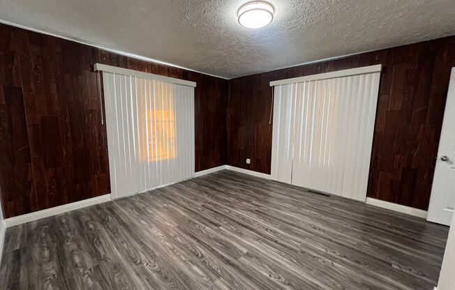 3 beds, 1 bath, $1,695