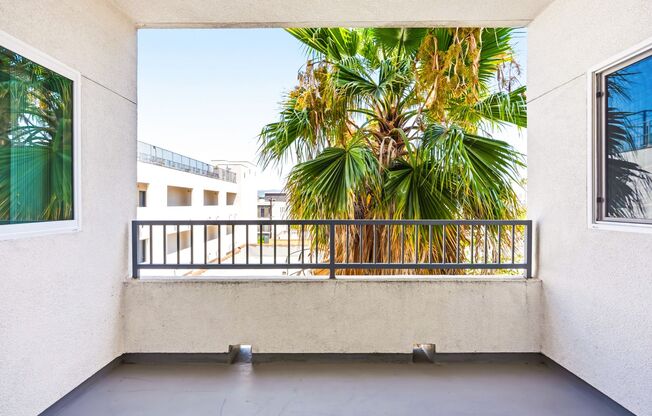 2 beds, 2 baths, 1,037 sqft, $2,950, Unit 301