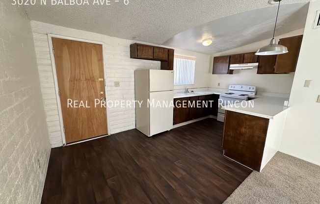 3020 N Balboa Ave