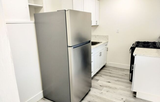 Studio, 1 bath, 350 sqft, $1,425, Unit 5478-19