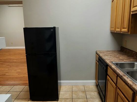 Studio, 1 bath, 750 sqft, $1,150, Unit Unit 2257