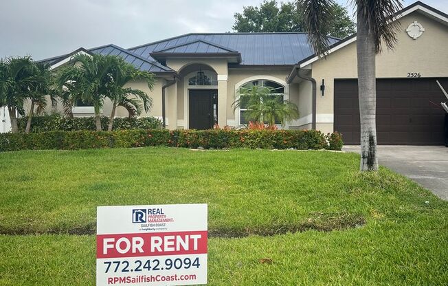 Convenient 3/2/2 PSL Home with Backyard Oasis!