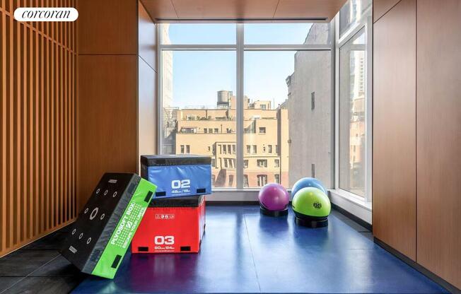 1 bed, 1.5 baths, 1,123 sqft, $13,800, Unit 33B