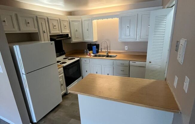 1 bed, 1 bath, 769 sqft, $1,109, Unit 7530-03