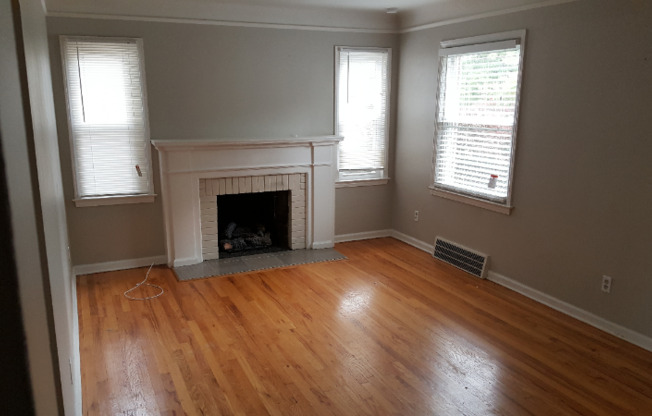 13660 Manhattan St, Oak Park MI